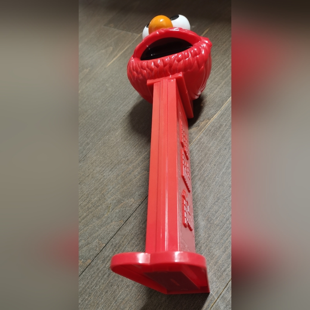 Sesame Street Giant 12" ELMO Pez Dispenser w/Music ~ Works - Picture 7 of 8